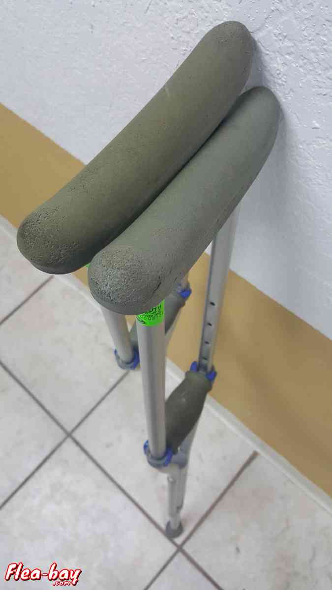 Crutches, Push Button Adjustable Crutches, Aluminum Crutches