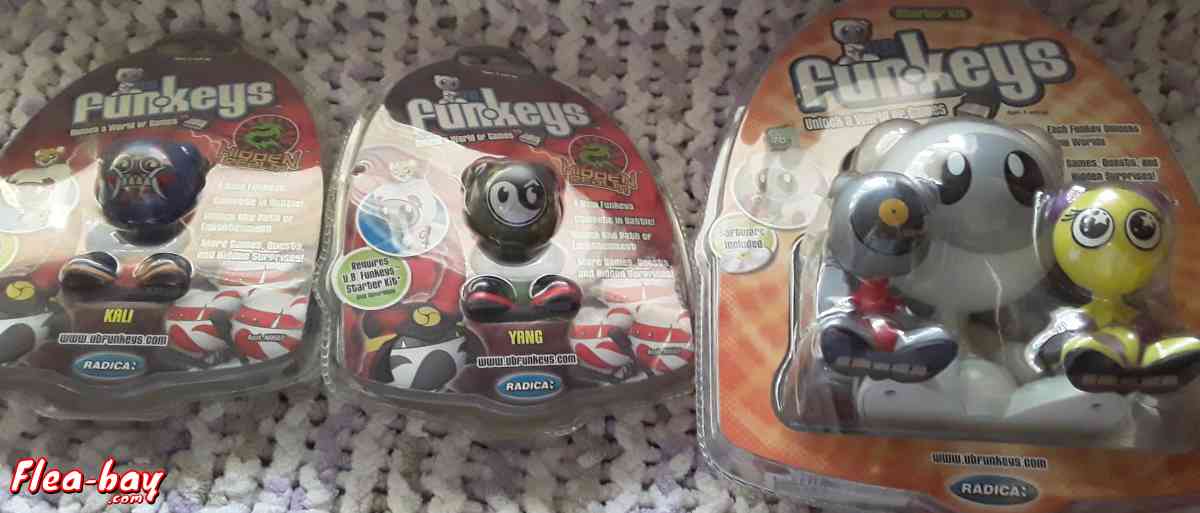 FUNKEYS STARTER KIT & TWO FUNKEYS GUYS KALI & YANG