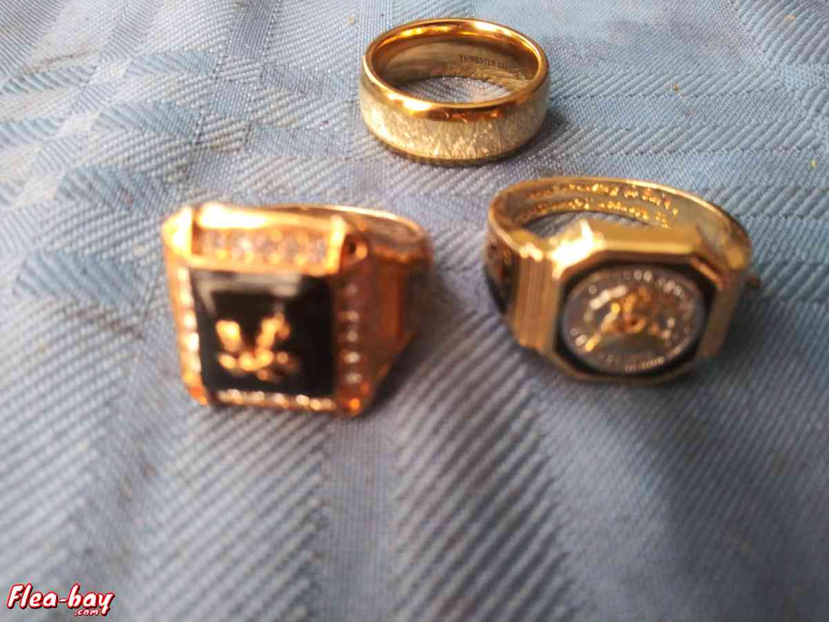 RINGS .  1 SZ 9 & 2 SZ 9.5