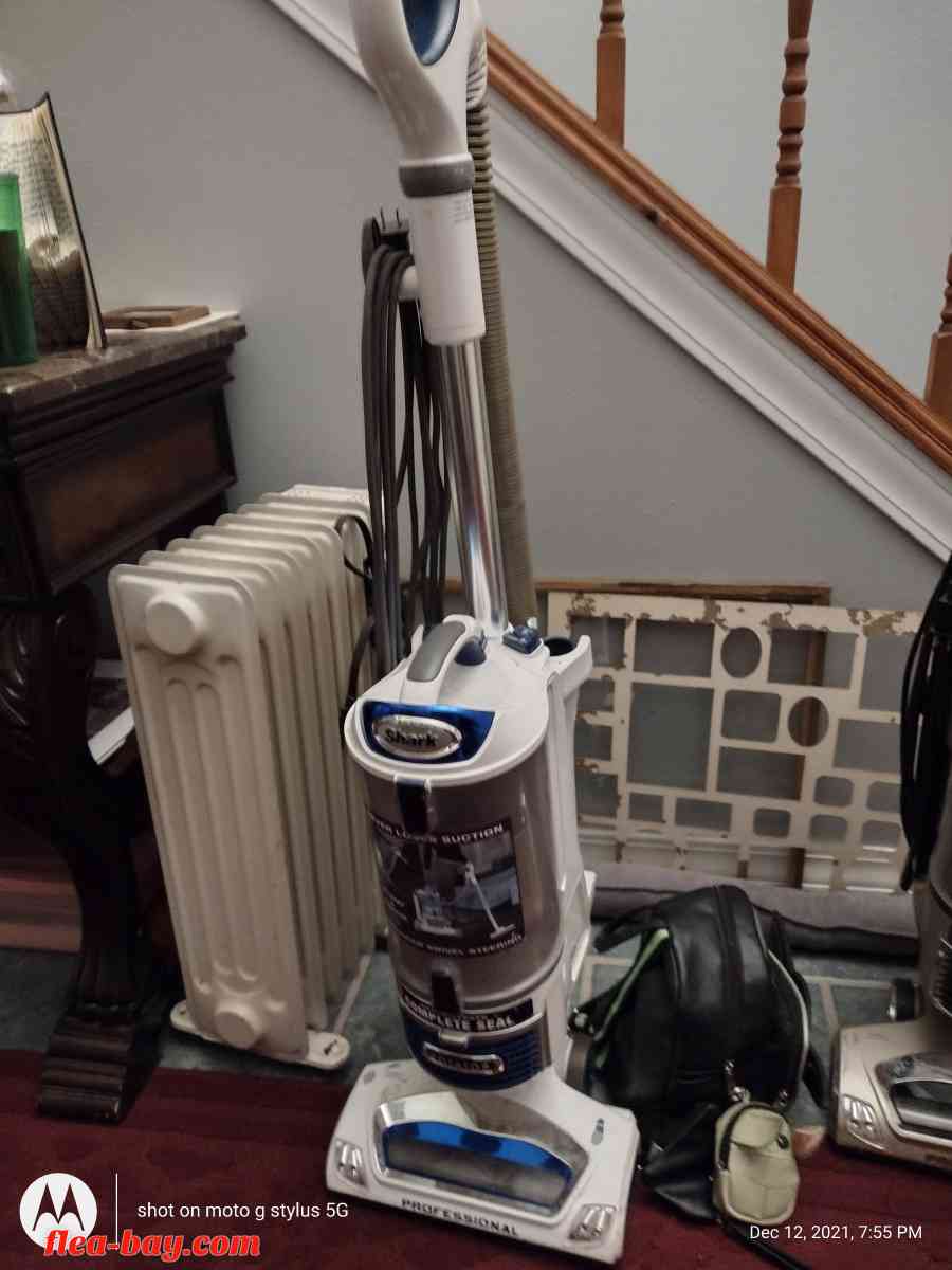 shark vacuums