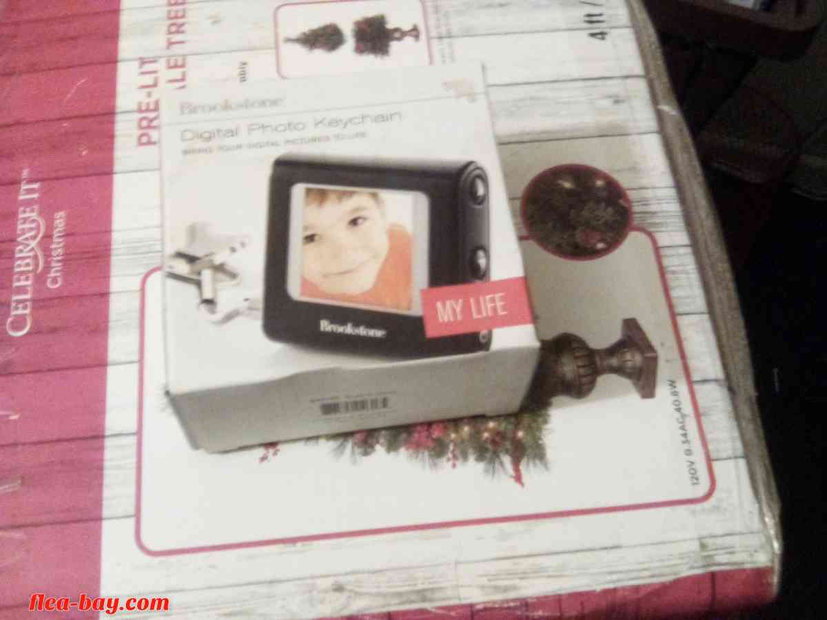 digital photo key chain