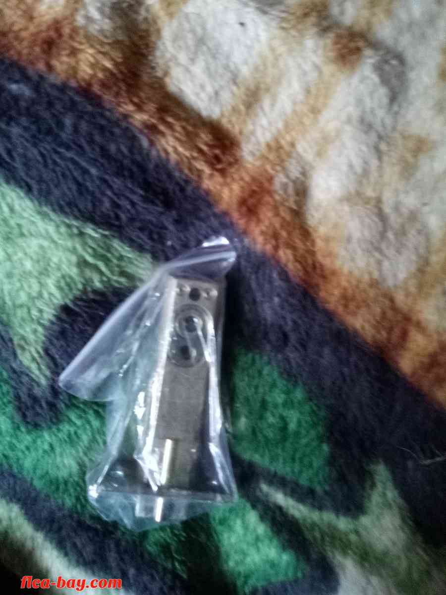 COMBINATION PUSH BUTTON SECURITY LOCK