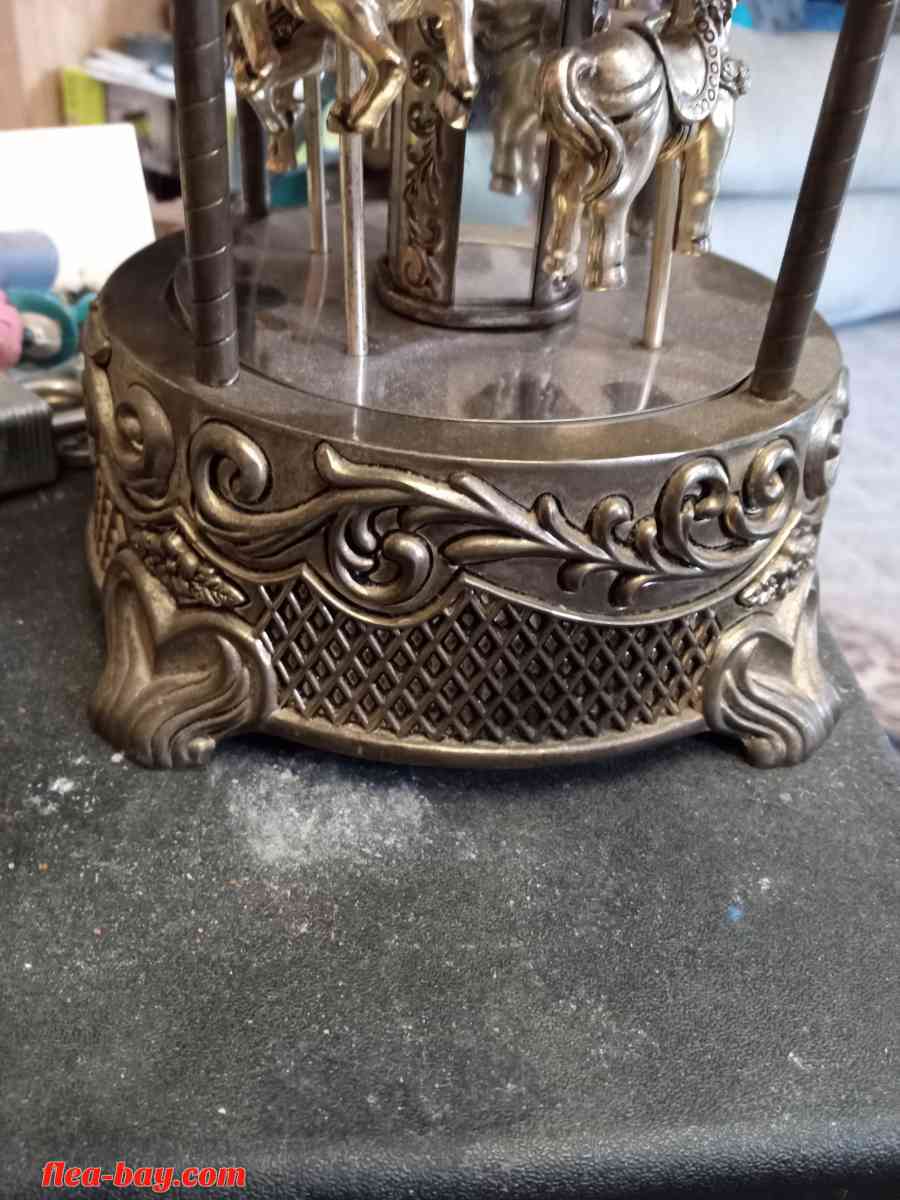 1970's carousel music box