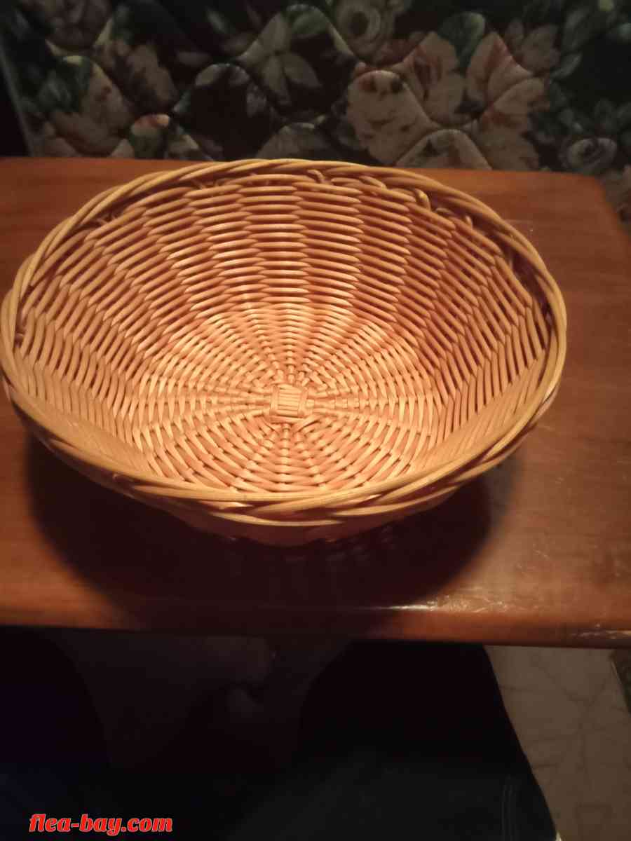 Wicker Bread Or Rolls Basket