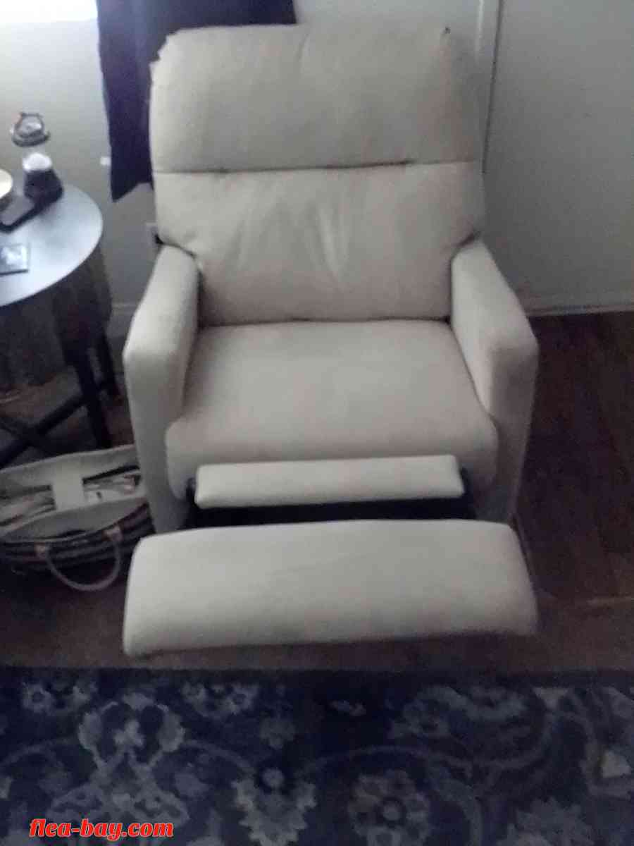 Recliner Chair