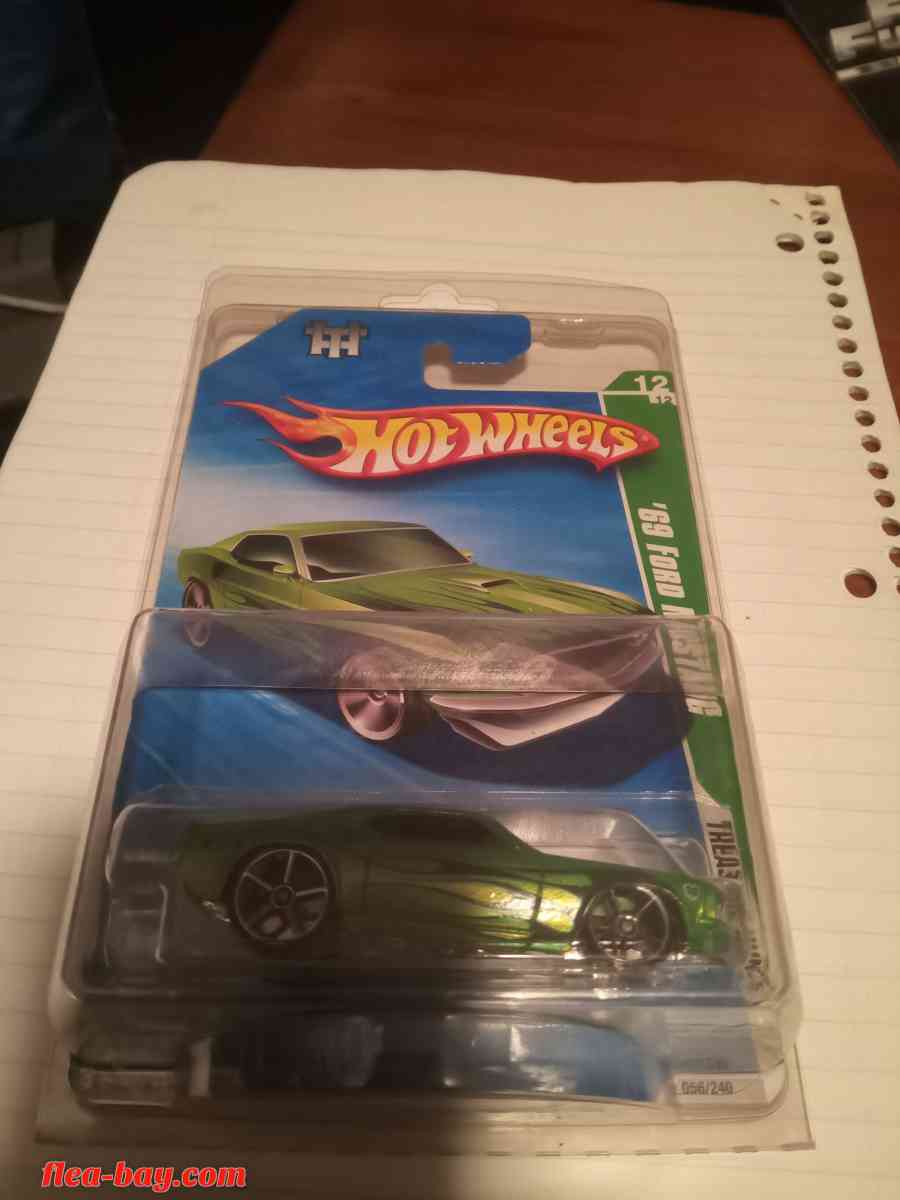 Hot Wheels Treasure Hunt 69 Ford Mustang
