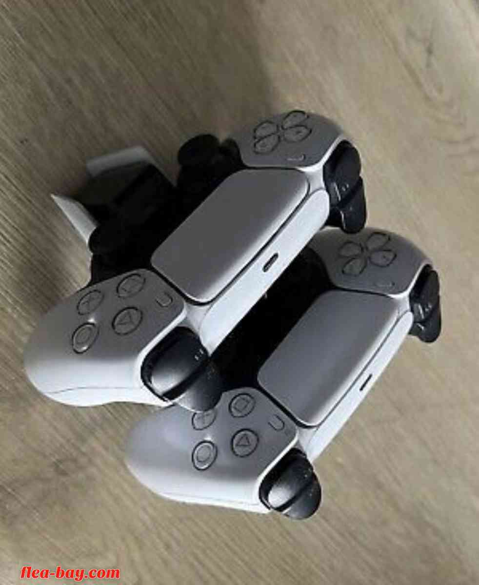 Sony PS5 Blu-Ray Edition Console - White - Great Condition