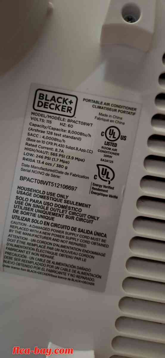 BLACK N DECKER Stand Up AC unit.