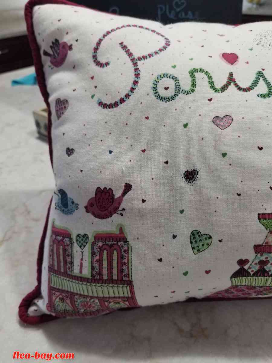 Throw Pillow Paris Je Taime 20" Long  x 13" Tall