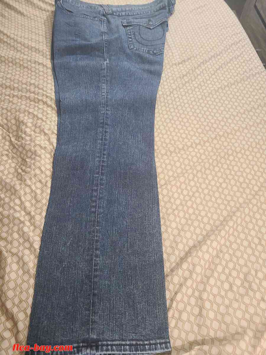GENUINE TRUE RELIGION JEANS