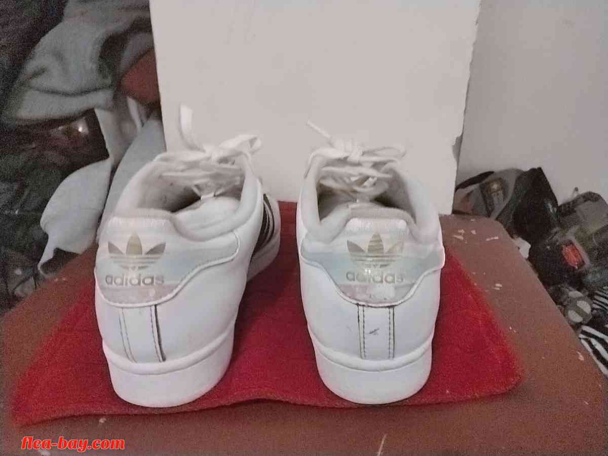 women's Adidas shoes