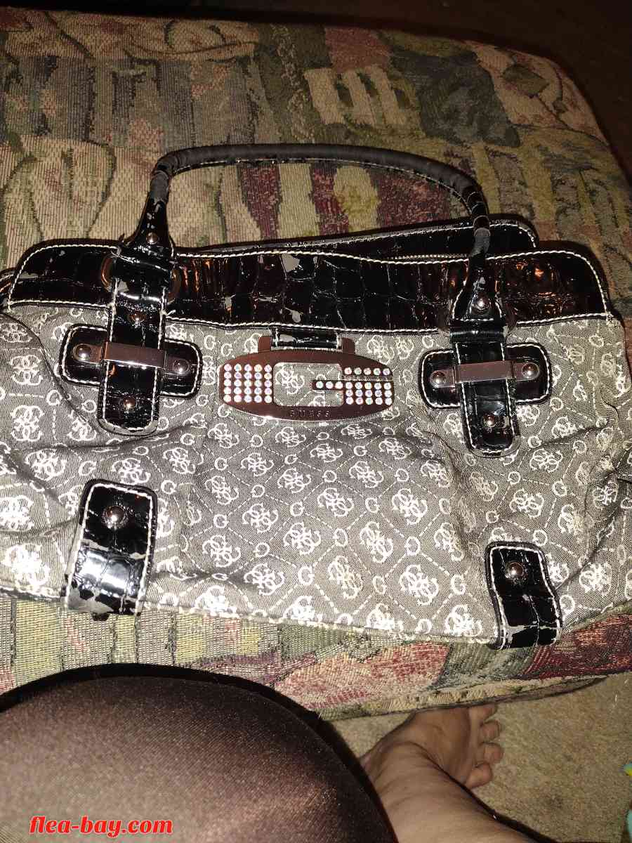 guess handbag pre loved