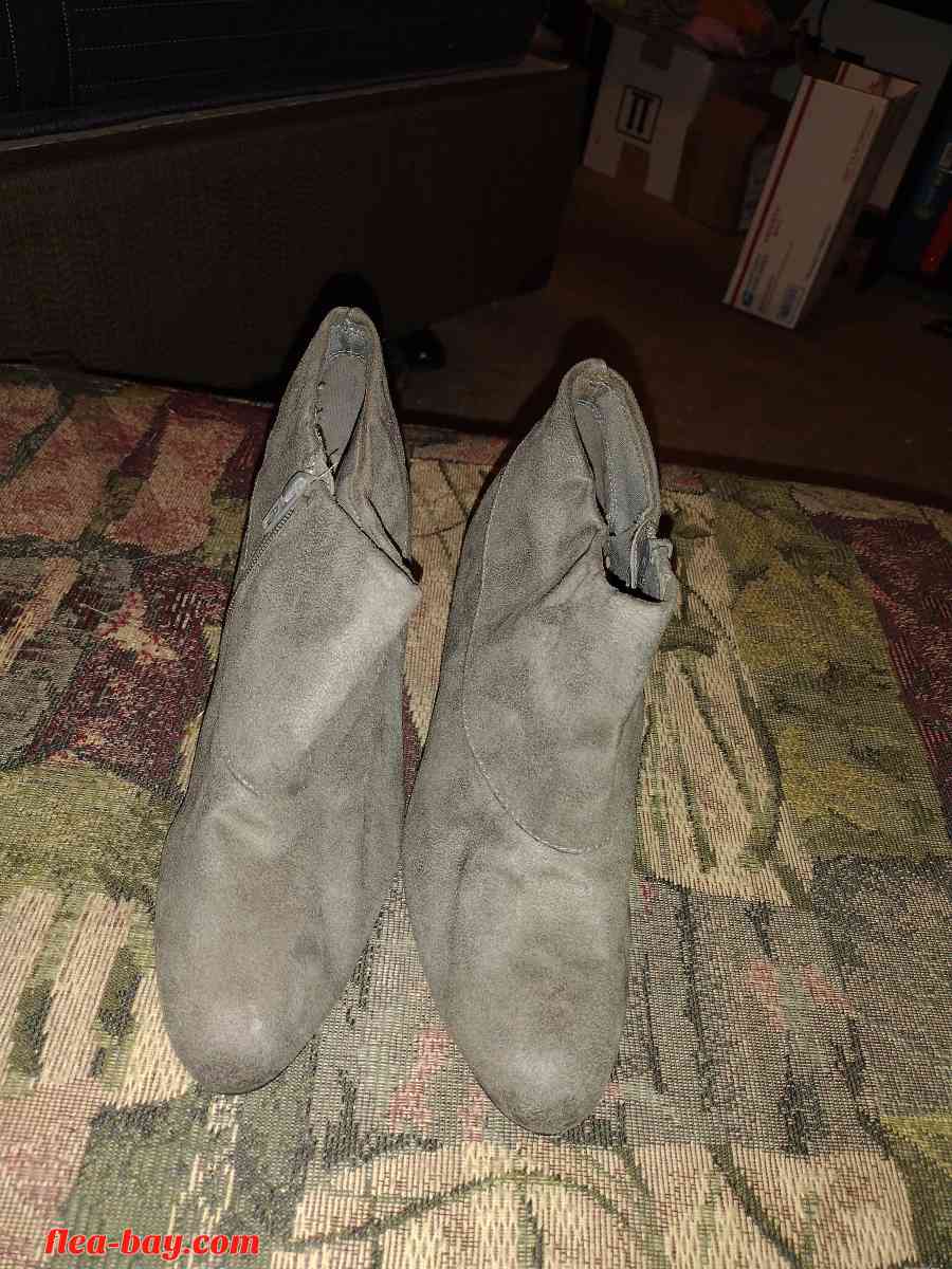 women's boots brown suede used
