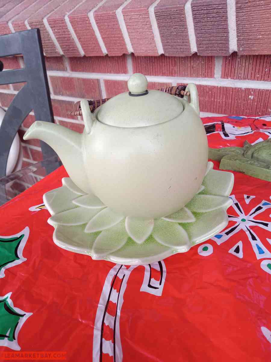 Little green teapot