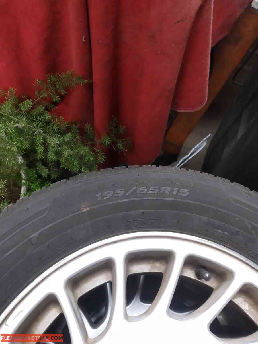 Volvo car tires