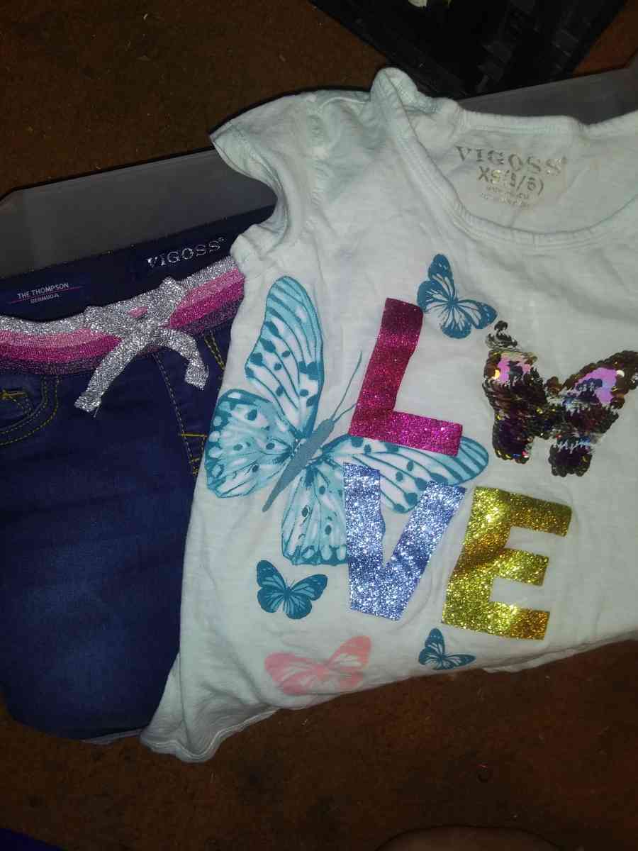 Girls toddler .Cat and Jack outfits.