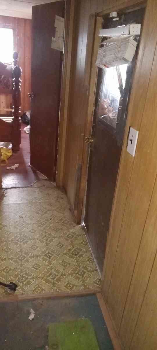 2 bedroom trailer with axles