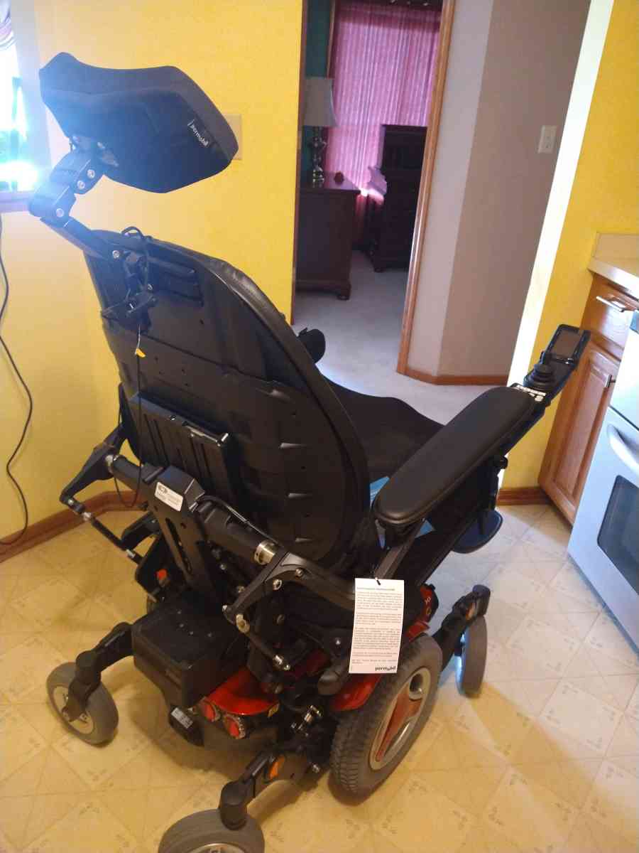 brand new wheelchair the name brand is permobi m300 HD