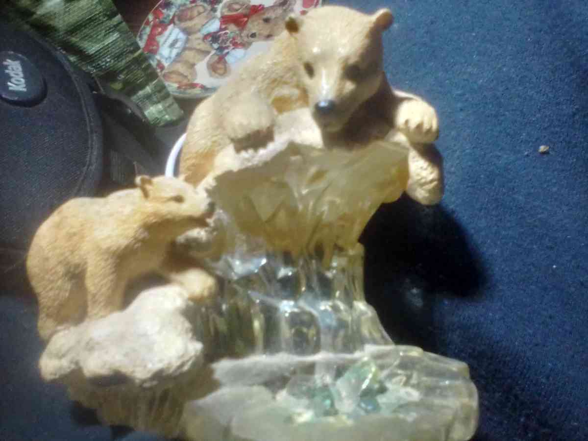 VTG Hamilton Collection ICY RESCUE collectible figurine