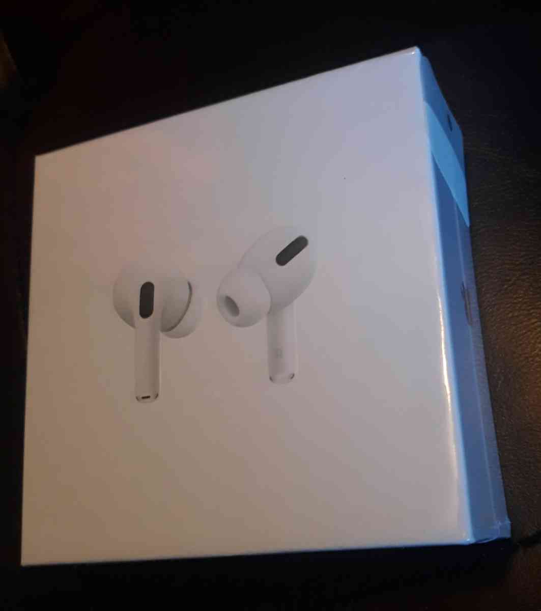 New (Sealed) Apple AirPod Pro with Wireless Charging Case