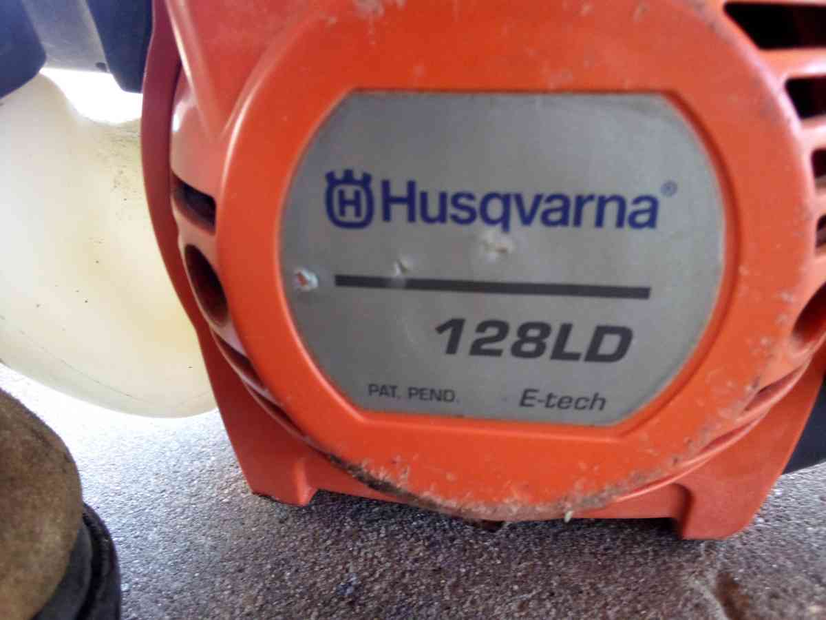 Husquvarna weedeater