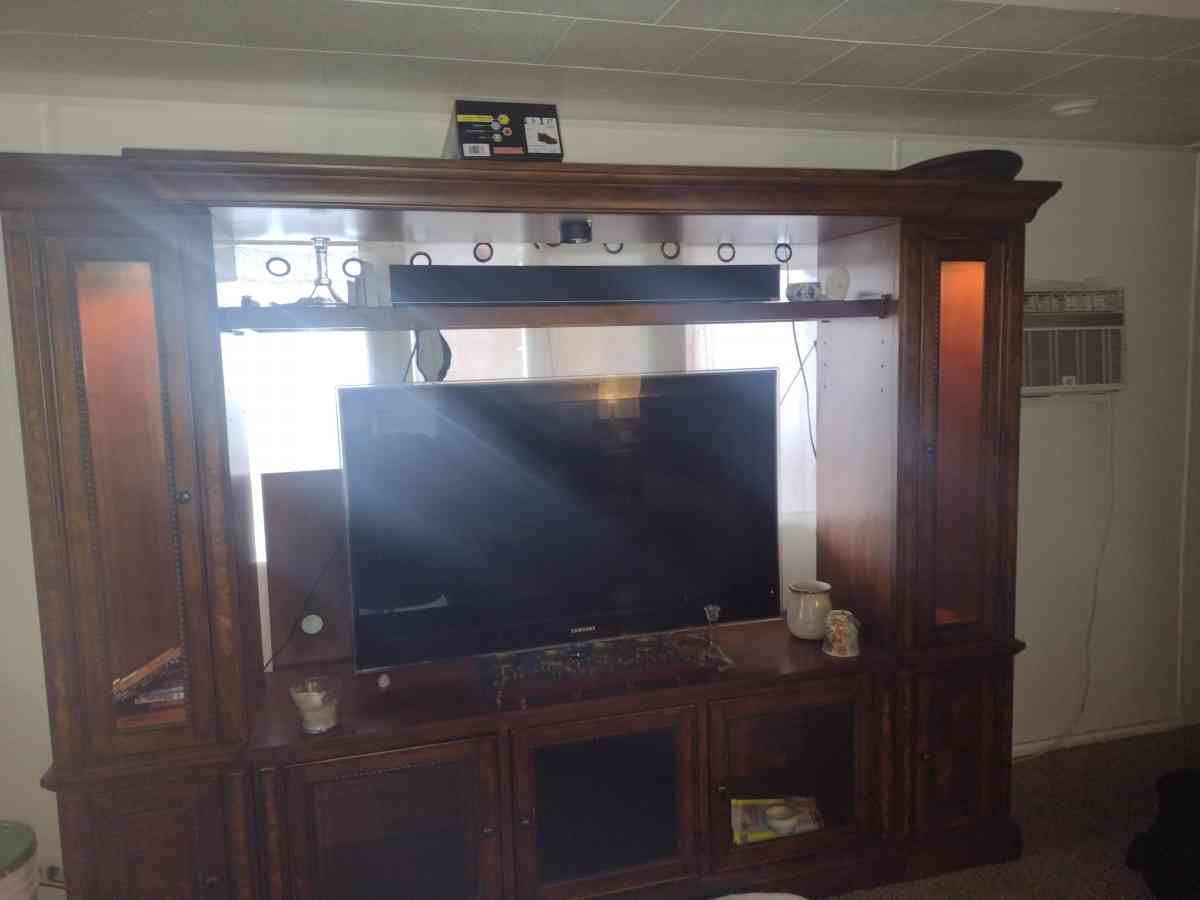 gorgeous Amish entertainment center