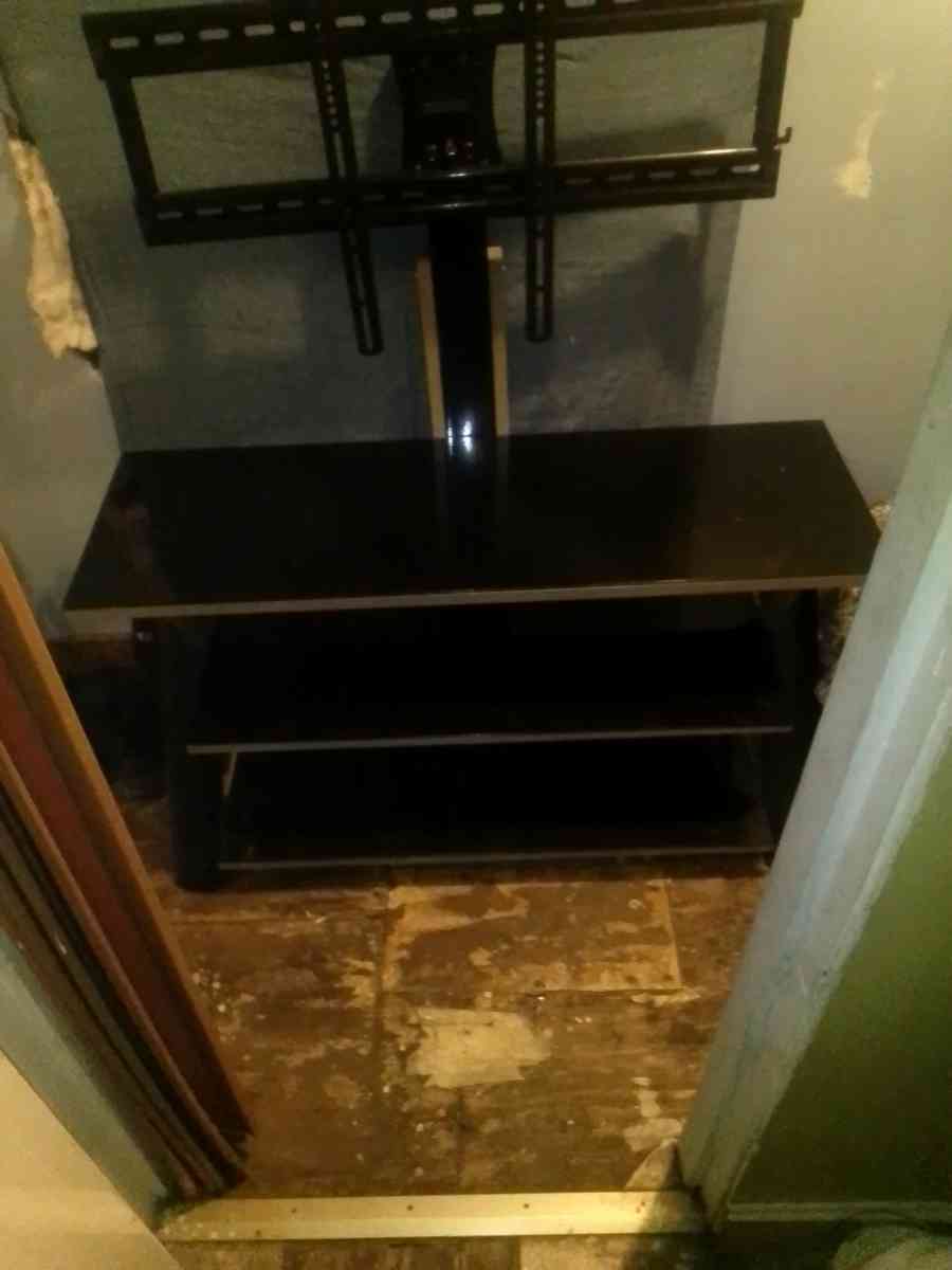 TV stand / entertainment center