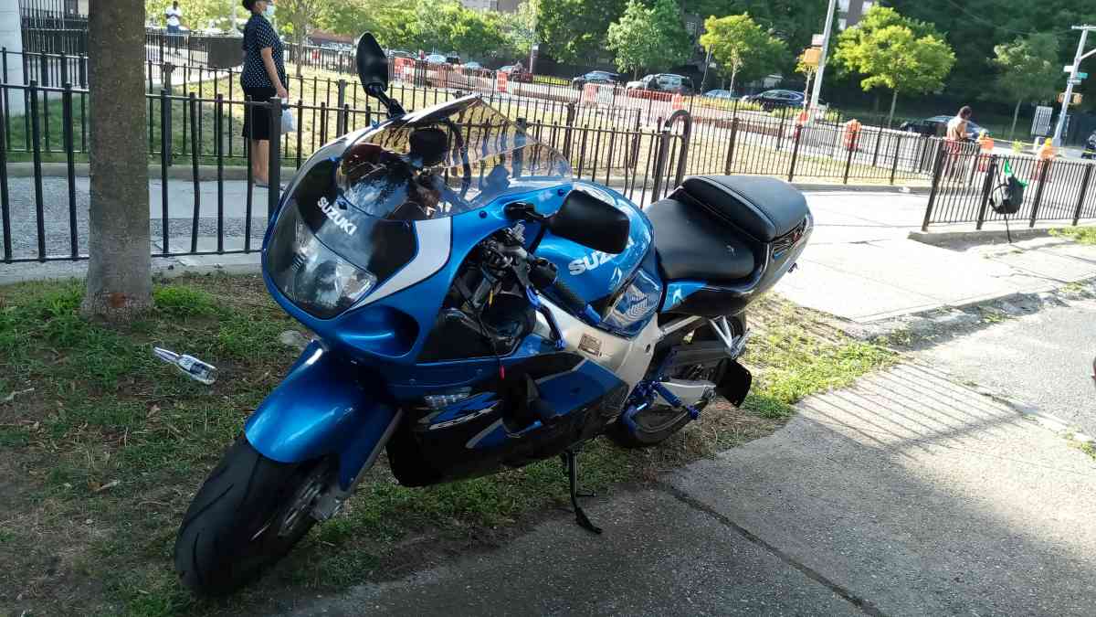 Suzuki gx600