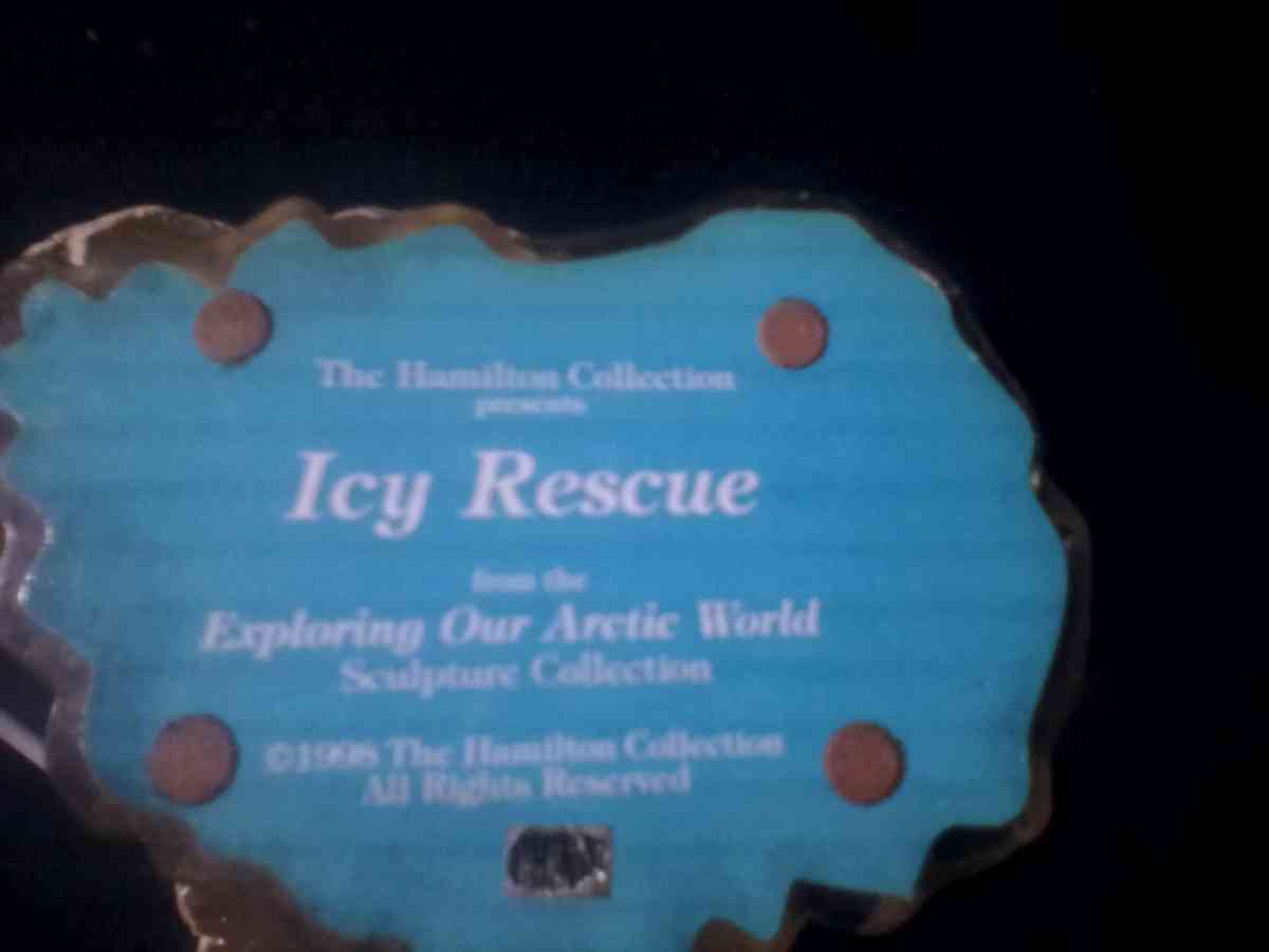 VTG Hamilton Collection ICY RESCUE collectible figurine