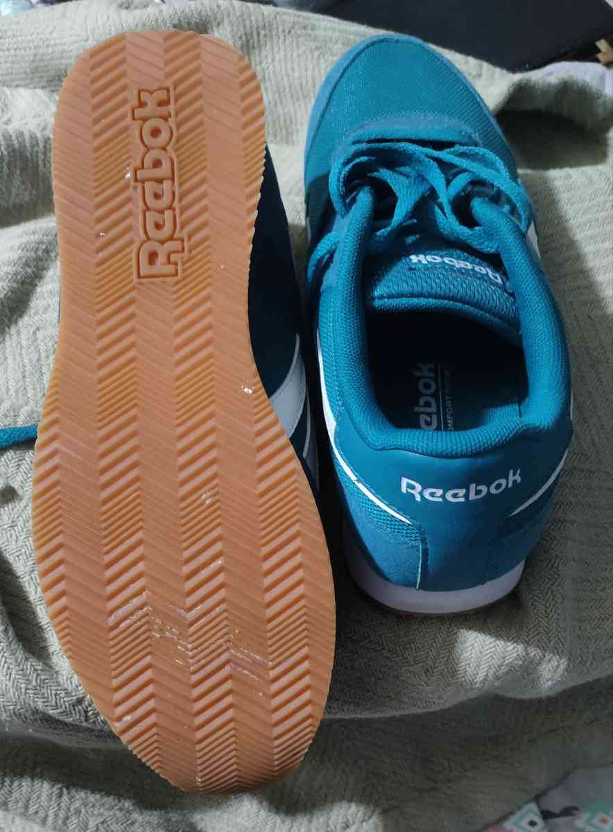 women's Reebok running shoes