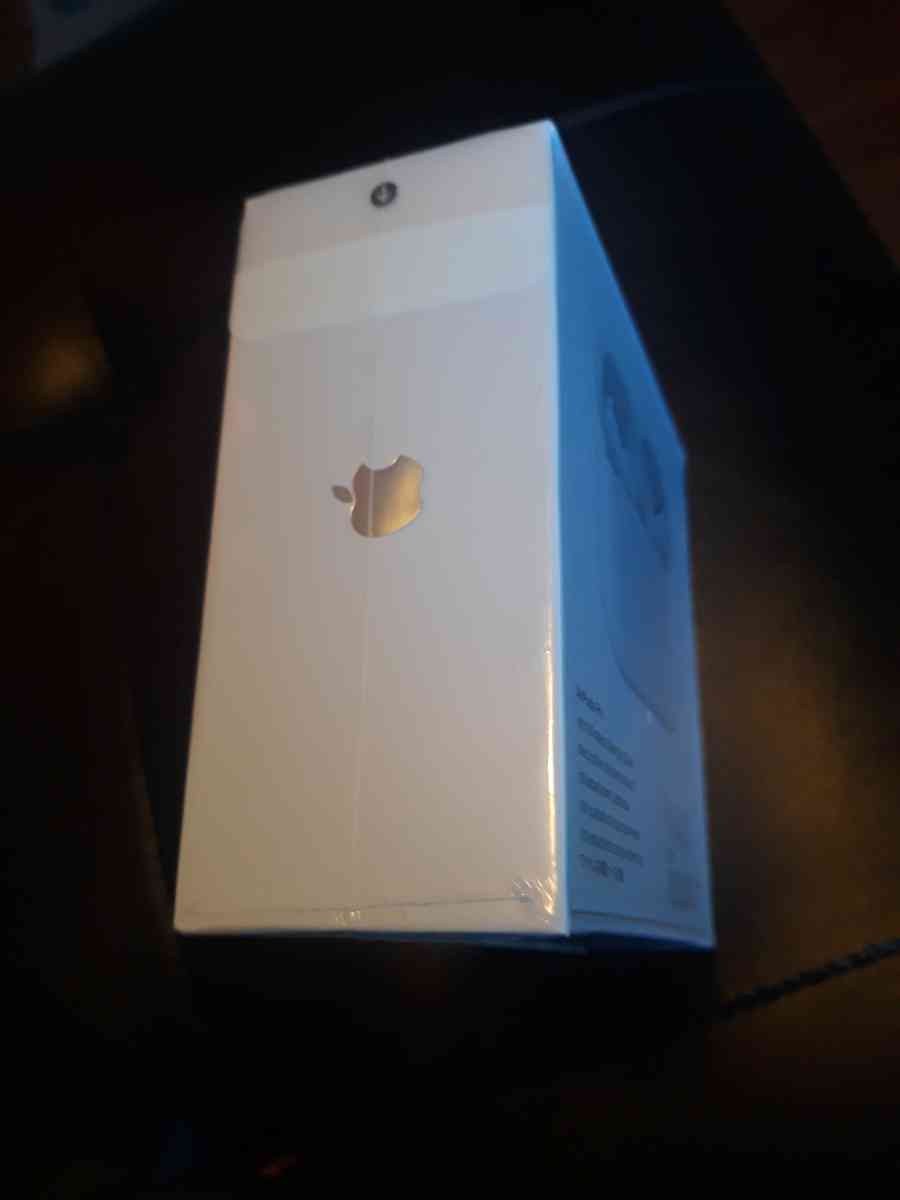 New (Sealed) Apple AirPod Pro with Wireless Charging Case