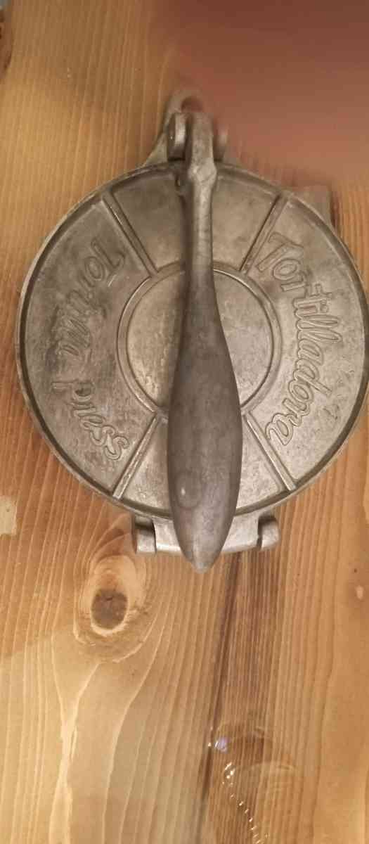 old fashioned tortilla press