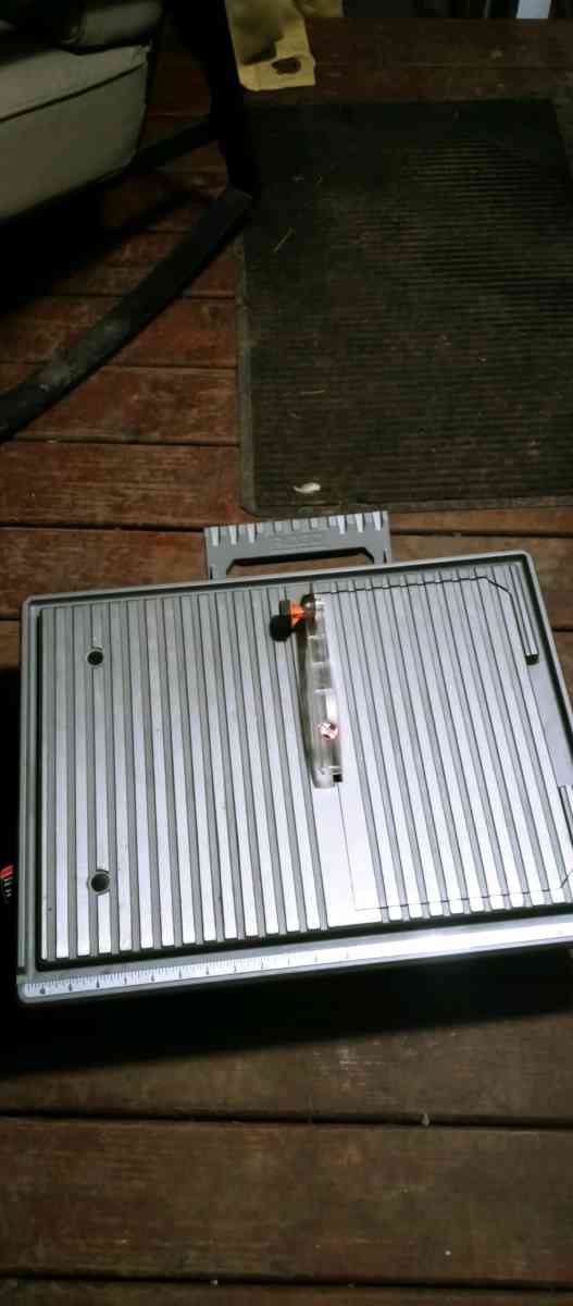 tile saw
