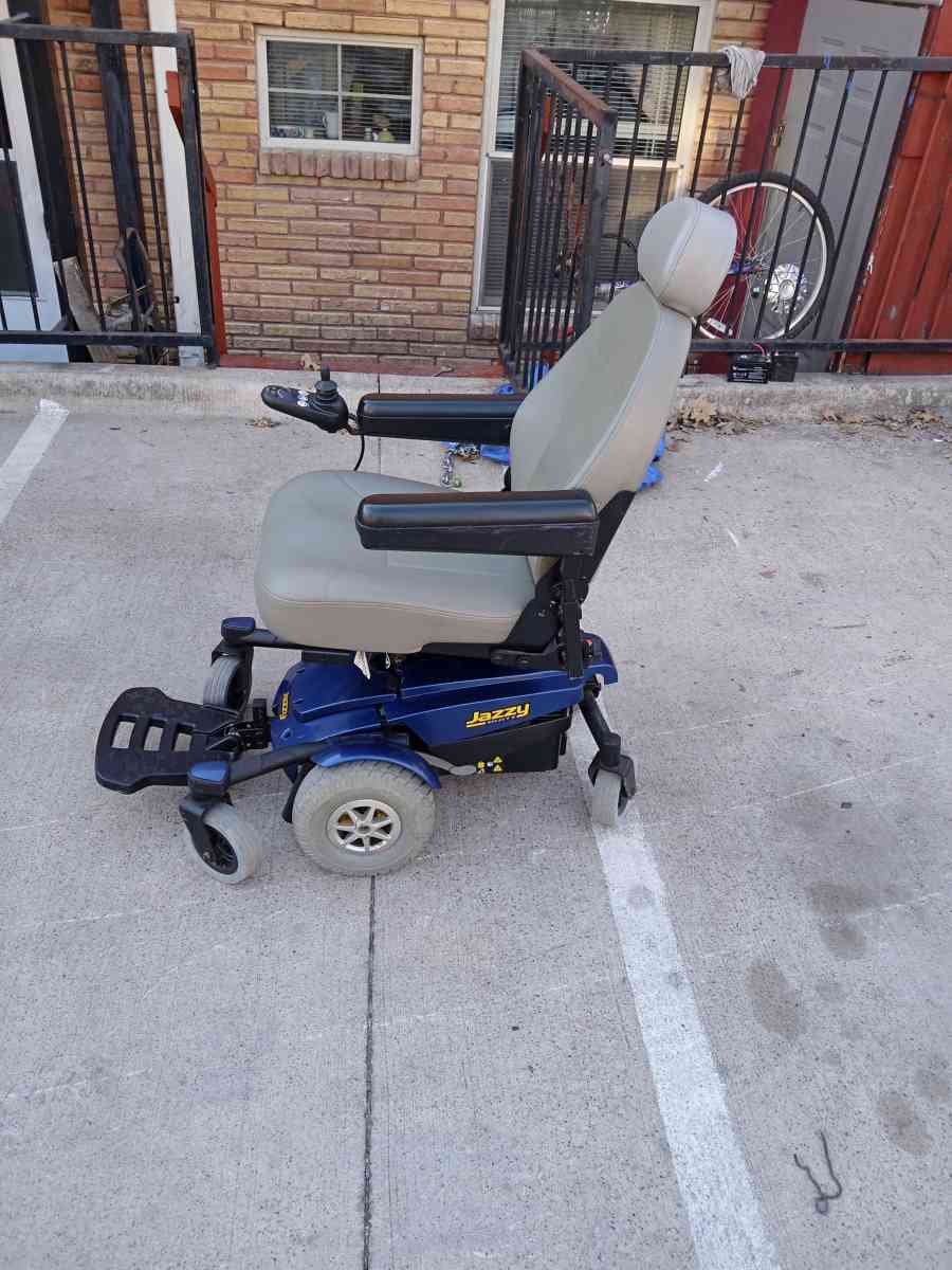 electric wheelchair