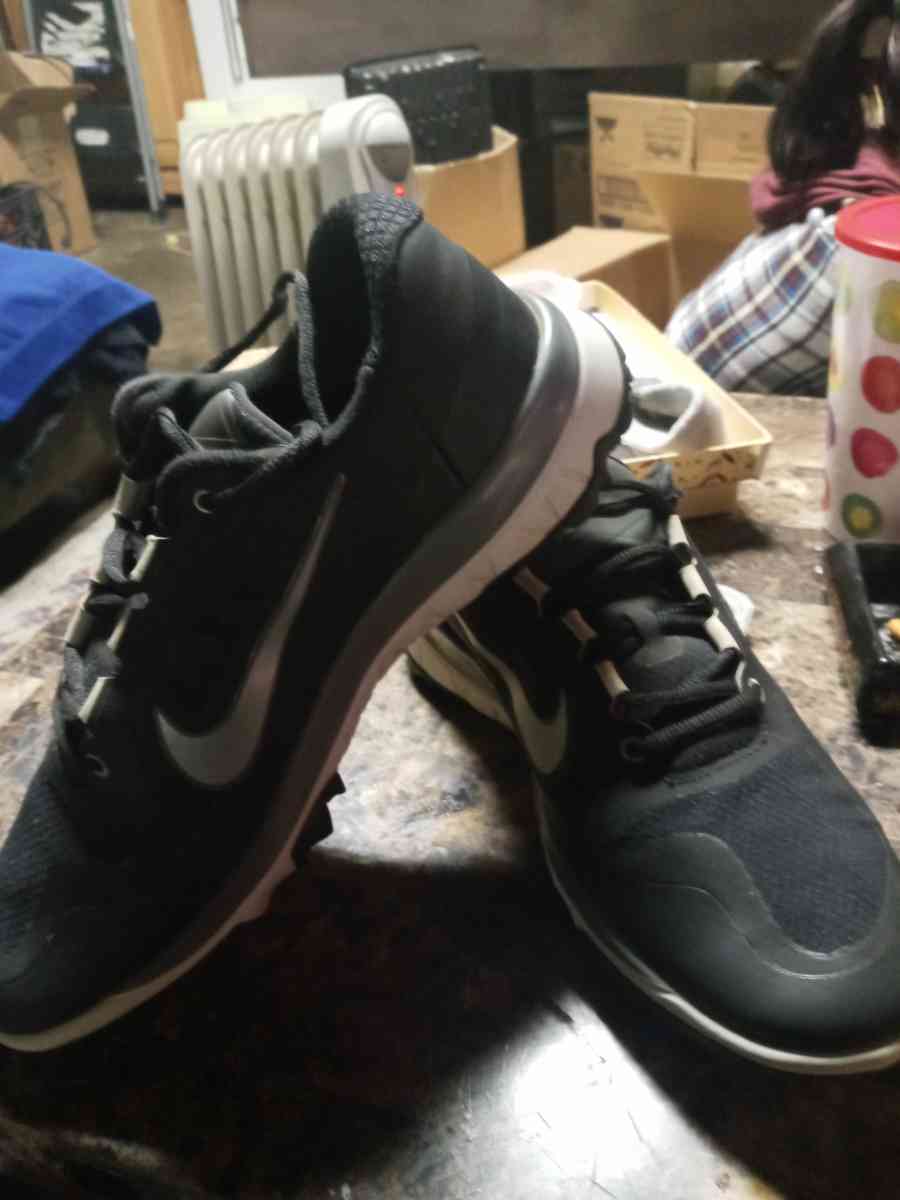 Mens Blk Nike Revolution