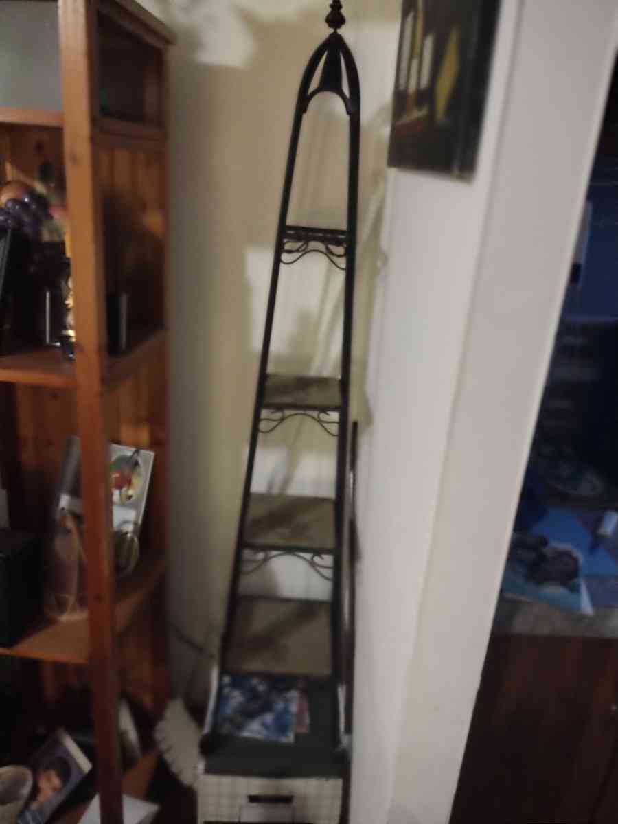 very nice Howard rack