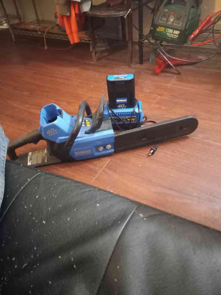 chainsaw battery operated