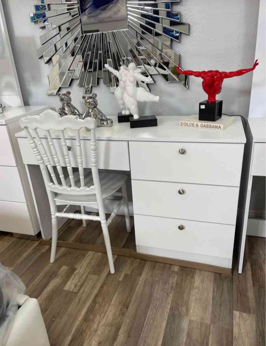 Escritorio economico Ofrezco financiamiento Contactame