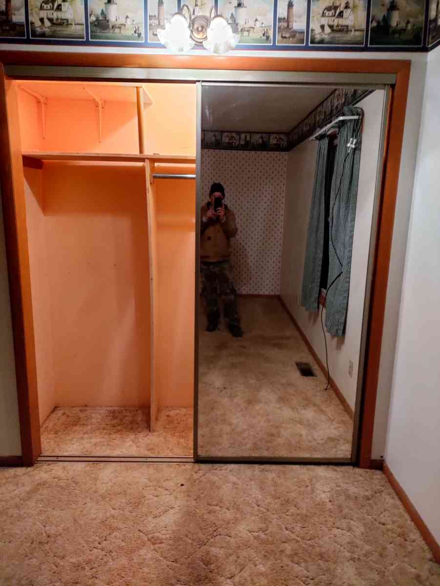 sliding mirror doors