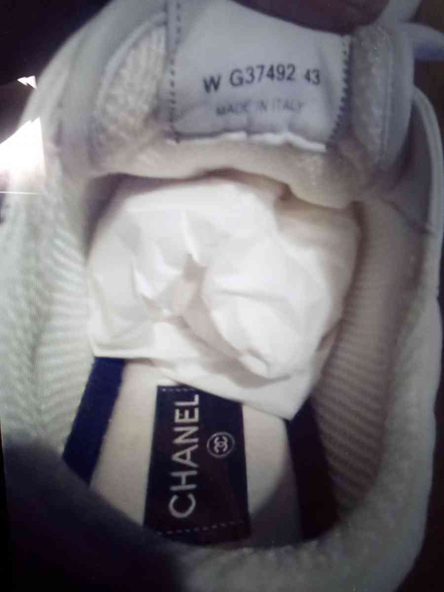 Brand New CHANEL Shoes Pick Up./With Box and "Reciept".