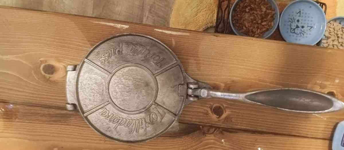 old fashioned tortilla press