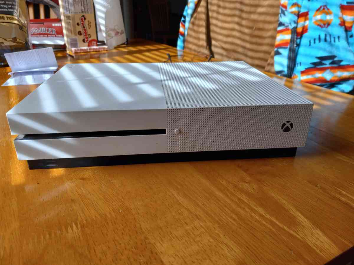 Xbox One S console