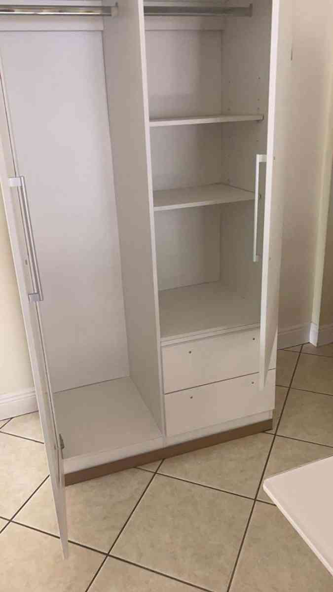 Vendo Bellos Armarios Preguntar Por Precio