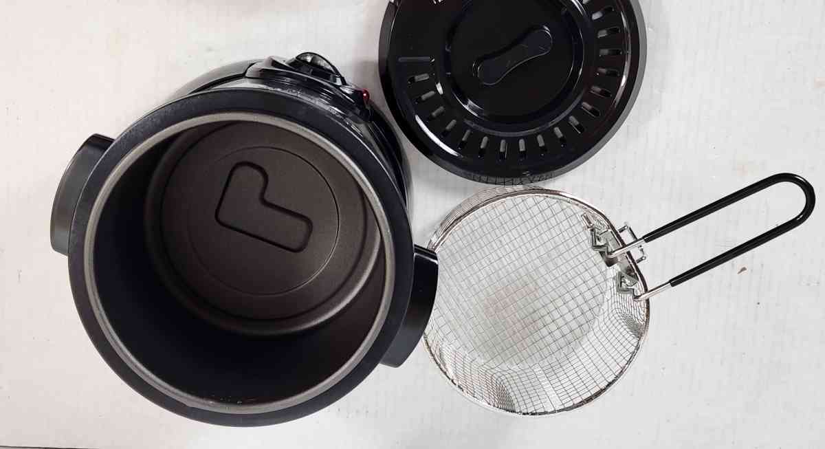 Chefman Fry Guy Deep Fryer with Removable Basket EasytoClean