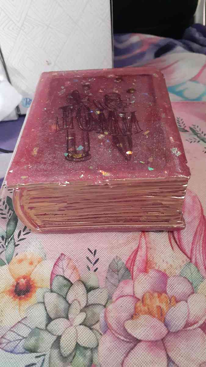 minibook resin storage box