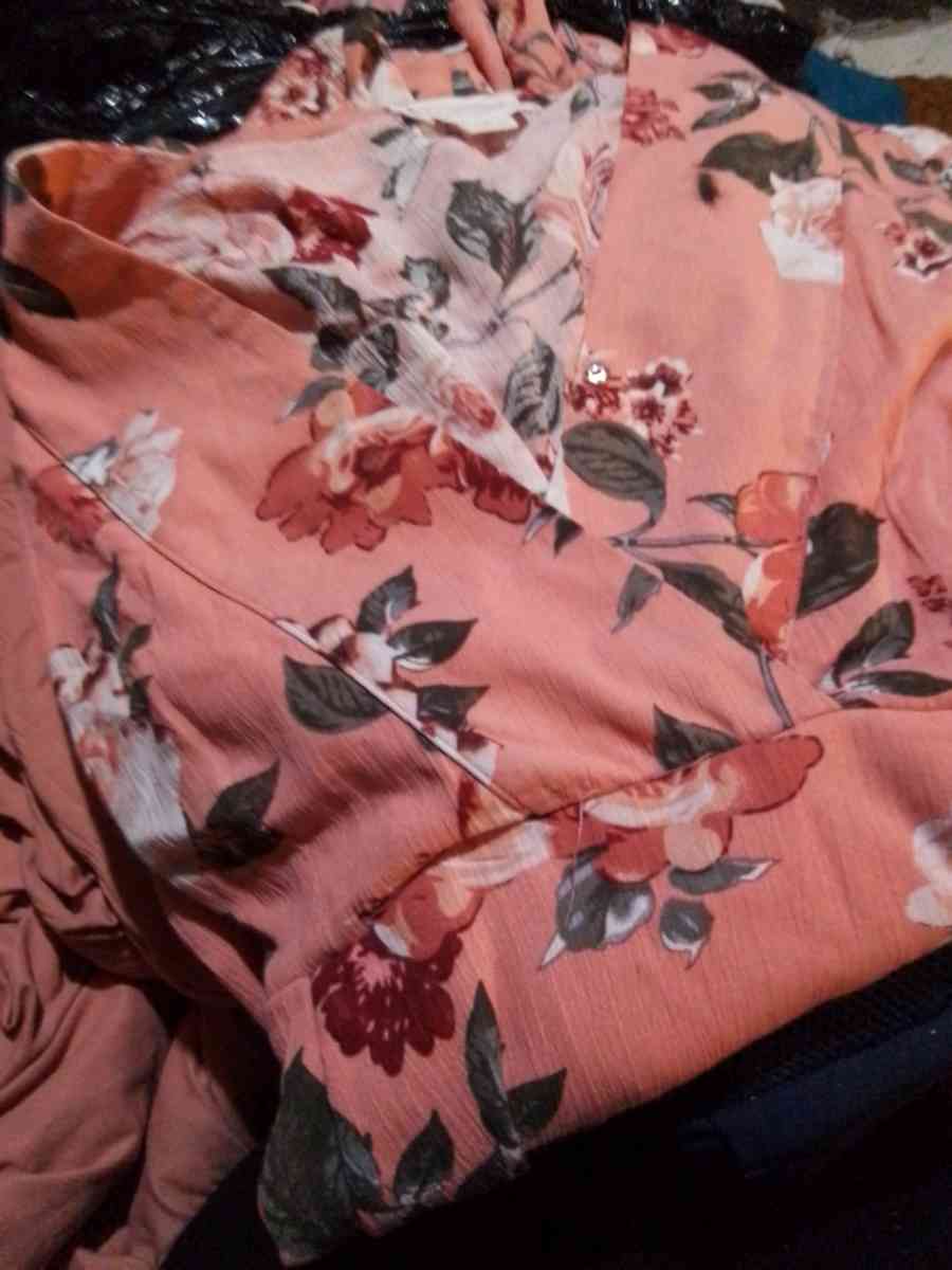 woman flower dress with bell bottom sleeve