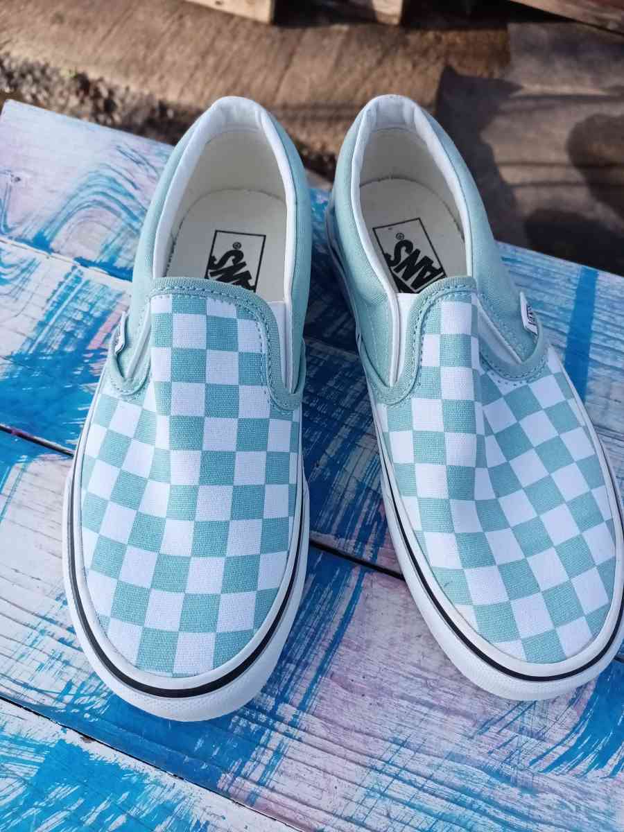 vans light blue brand new size 6