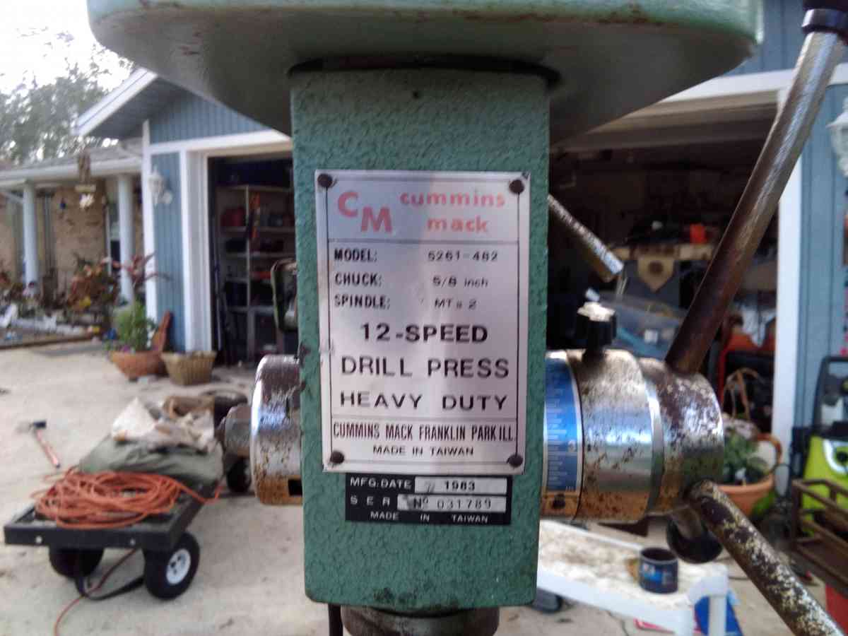 I Im Mac Cummins drill press 12 speed 1983 very good conditi