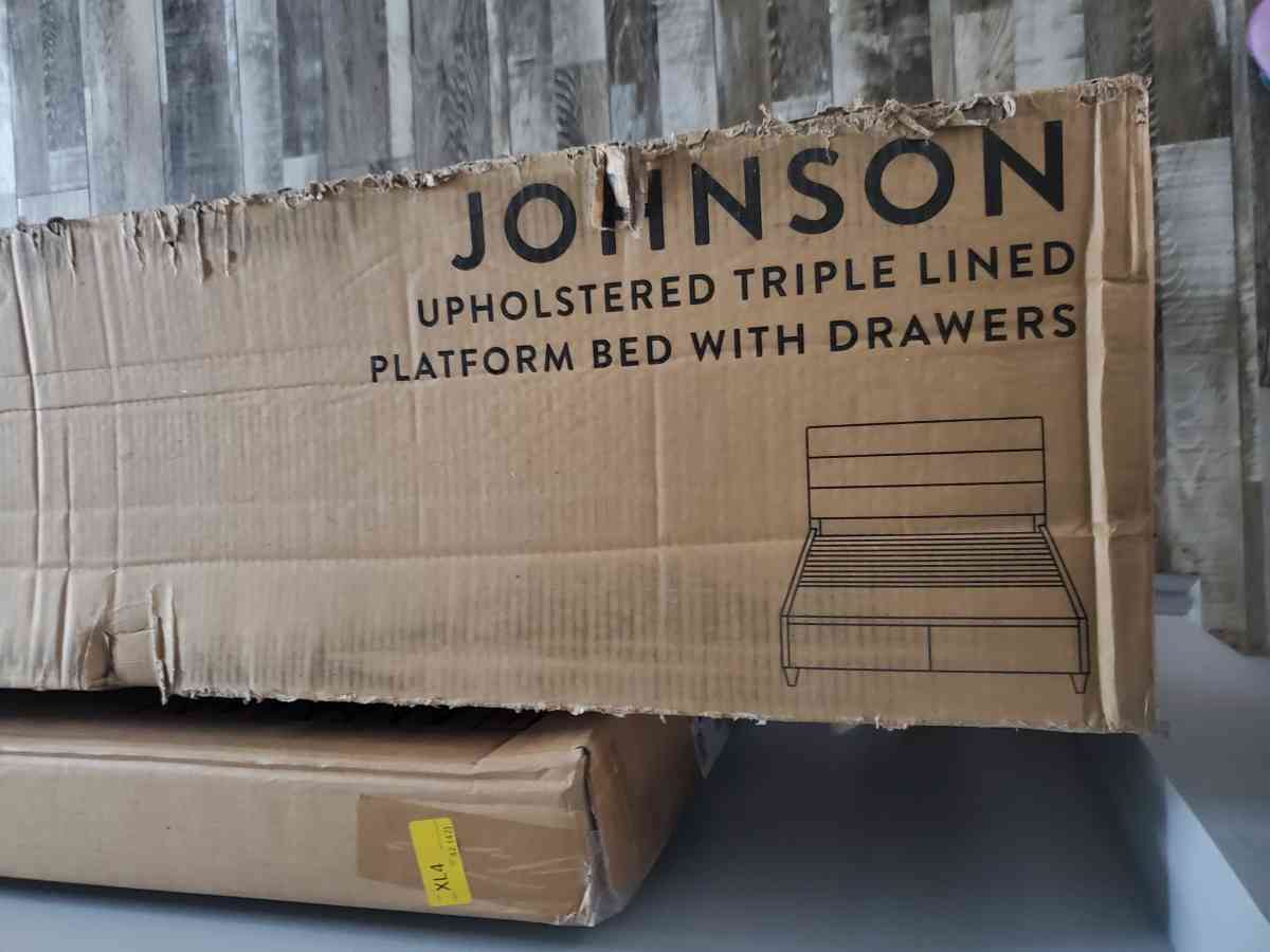 King Size Upholstered Bed Builtin DrawersModern Channel Tuft