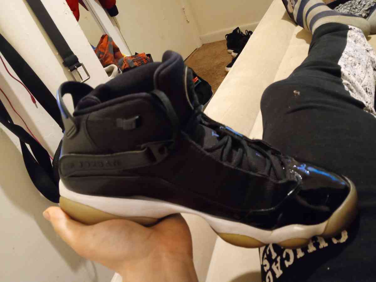 I want 60 for these Jordans they are size 10 they are great